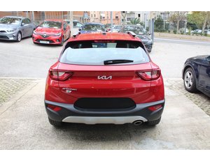 
										KIA STONIC 1.2 DPI 62KW (84CV) DRIVE full									