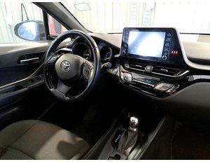 
										TOYOTA C-HR 1.8 125H ACTIVE full									