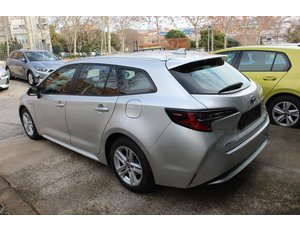 
										TOYOTA COROLLA 1.8 125H ACTIVE TECH E-CVT TOU SPORT full									