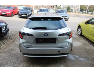 
										TOYOTA COROLLA 1.8 125H ACTIVE TECH E-CVT TOU SPORT full									