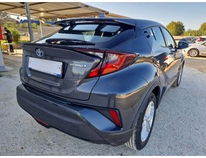 
										TOYOTA C-HR 1.8 125H ACTIVE full									