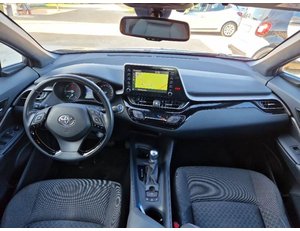 
										TOYOTA C-HR 1.8 125H ACTIVE full									