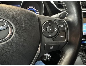 
										TOYOTA AURIS 1.8 140H HYBRID ACTIVE full									