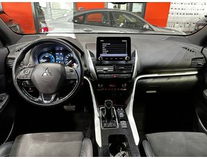 
										MITSUBISHI ECLIPSE CROSS 2.4 PHEV KAITEKI AUTO 4WD full									