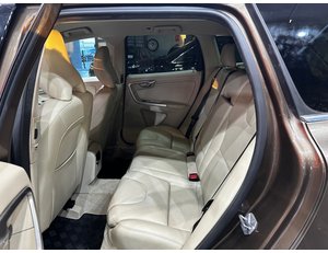 
										VOLVO XC60 XC-60 2.0 D3 SUMMUM full									