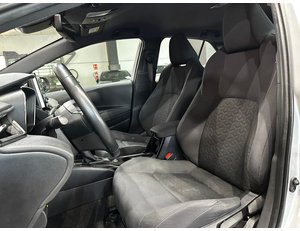 
										TOYOTA COROLLA 1.8 125H ACTIVE TECH E-CVT full									