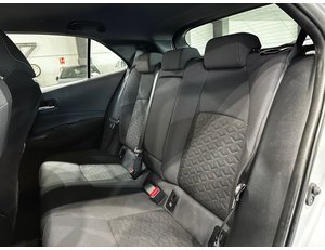 
										TOYOTA COROLLA 1.8 125H ACTIVE TECH E-CVT full									