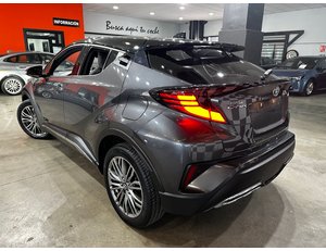 
										TOYOTA C-HR 2.0 180H ADVANCE full									