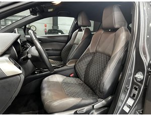 
										TOYOTA C-HR 2.0 180H ADVANCE full									