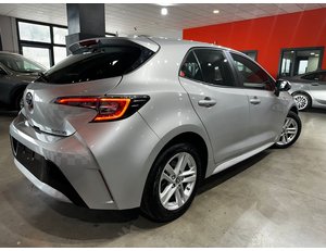 
										TOYOTA COROLLA 1.8 125H ACTIVE TECH E-CVT full									