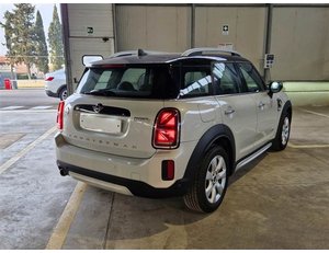 
										MINI COUNTRYMAN COOPER S E ALL4 full									