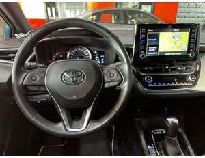 
										TOYOTA COROLLA 1.8 125H ACTIVE TECH E-CVT full									
