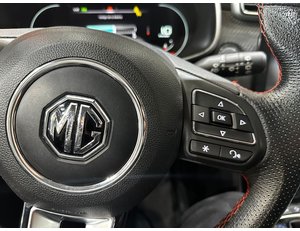 
										MG ZS 1.0T LUXURY AUTO full									