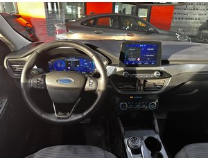 
										FORD KUGA TITANIUM 2.5 DURATEC FHEV 140KW AUTO full									