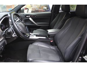 
										MITSUBISHI ECLIPSE CROSS 2.4 PHEV KAITEKI AUTO 4WD full									