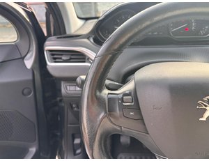 
										PEUGEOT 208 5P STYLE 1.2L PURETECH 60KW (82CV) full									