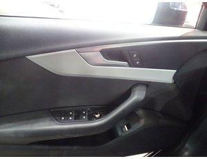 
										AUDI A4 AVANT ADVANCED 30 TDI 100KW S TRONIC full									