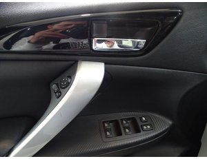 
										MITSUBISHI ECLIPSE CROSS 2.4 PHEV KAITEKI+ AUTO 4WD full									