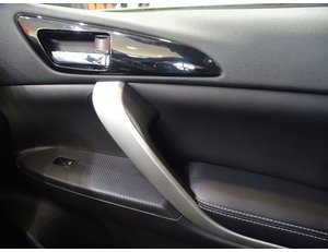 
										MITSUBISHI ECLIPSE CROSS 2.4 PHEV KAITEKI+ AUTO 4WD full									