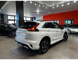 
										MITSUBISHI ECLIPSE CROSS 2.4 PHEV KAITEKI+ AUTO 4WD full									