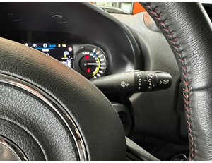
										JEEP RENEGADE TRAILHAWK 4XE 1.3 PHEV 177KW(240CV) AT full									
