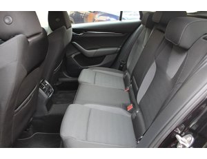 
										SKODA OCTAVIA COMBI 1.4 TSI 150KW(204CV)DSG PHEV STYLE full									