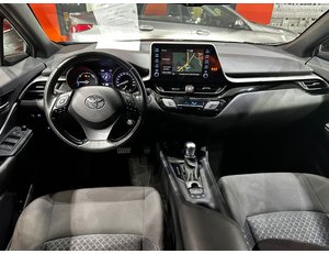 
										TOYOTA C-HR 1.8 125H ACTIVE full									