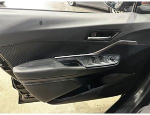 
										TOYOTA C-HR 1.8 125H ACTIVE full									