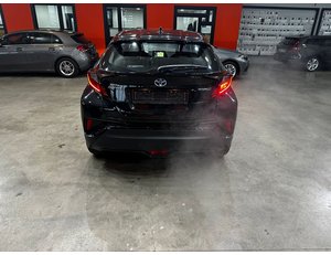 
										TOYOTA C-HR 1.8 125H ACTIVE full									