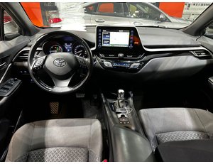 
										TOYOTA C-HR 1.8 125H ACTIVE full									