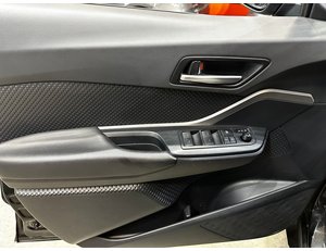 
										TOYOTA C-HR 1.8 125H ACTIVE full									