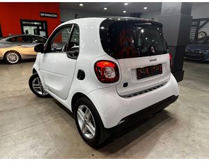 
										SMART FORTWO 60KW(81CV) EQ COUPE full									