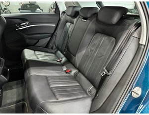 
										AUDI E-TRON ADVANCED 55 QUATTRO full									