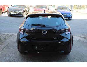 
										TOYOTA COROLLA 1.8 125H ACTIVE E-CVT full									