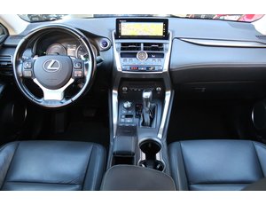 
										LEXUS NX 2.5 300H EXECUTIVE 4WD full									