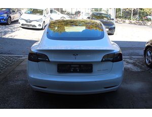 
										TESLA MODEL 3 GRAN AUTONOMIA AWD full									