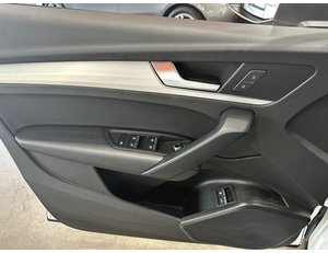 
										AUDI Q5 S LINE 55 TFSI E QUATTRO S TRONIC full									
