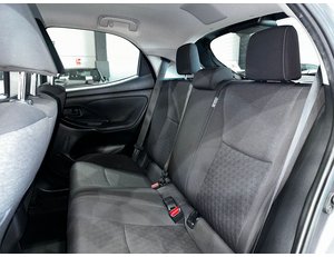 
										TOYOTA YARIS 1.5 120H BUSINESS PLUS full									