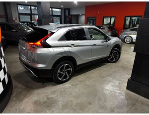 
										MITSUBISHI ECLIPSE CROSS 2.4 PHEV KAITEKI AUTO 4WD full									