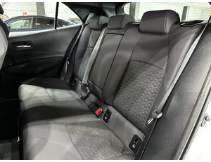 
										TOYOTA COROLLA 1.8 125H ACTIVE TECH E-CVT full									