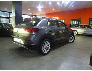 
										VOLKSWAGEN T-ROC LIFE 1.5 TSI 110KW (150CV) DSG full									