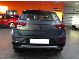 
										VOLKSWAGEN T-ROC LIFE 1.5 TSI 110KW (150CV) DSG full									