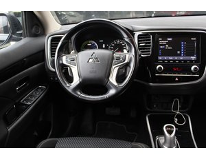 
										MITSUBISHI OUTLANDER 2.4 PHEV MOTION AUTO 4WD full									