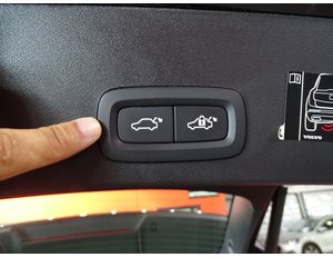 
										VOLVO XC40 1.5 T4 TWIN RECHARGE INSCRIPTION AUTO full									