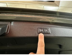 
										AUDI Q3 45 TFSI E 180KW S TRONIC S LINE full									