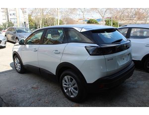 
										PEUGEOT 3008 1.5 BLUEHDI 96KW S&S ACTIVE PACK EAT8 full									