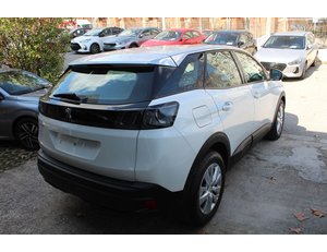 
										PEUGEOT 3008 1.5 BLUEHDI 96KW S&S ACTIVE PACK EAT8 full									