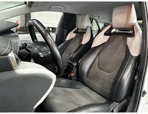
										TOYOTA COROLLA 1.8 125H ACTIVE E-CVT full									
