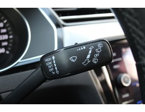 
										VOLKSWAGEN PASSAT VARIANT GTE 1.4 TSI E-POWER 115KW + 85KW full									