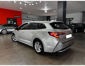 
										TOYOTA COROLLA 1.8 125H ACTIVE TECH E-CVT full									